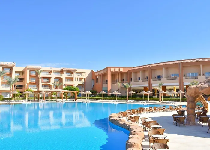 Parrotel Lagoon Waterpark 5*