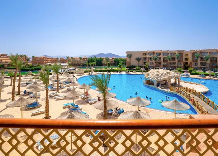 Курортный комплекс Parrotel Lagoon Waterpark