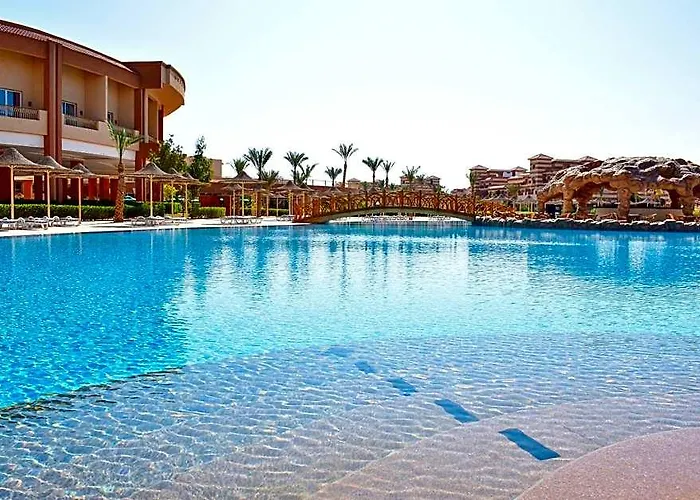 Resort Parrotel Lagoon Waterpark 5*