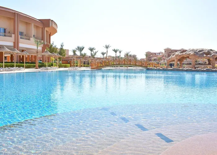 Parrotel Lagoon Waterpark 5*
